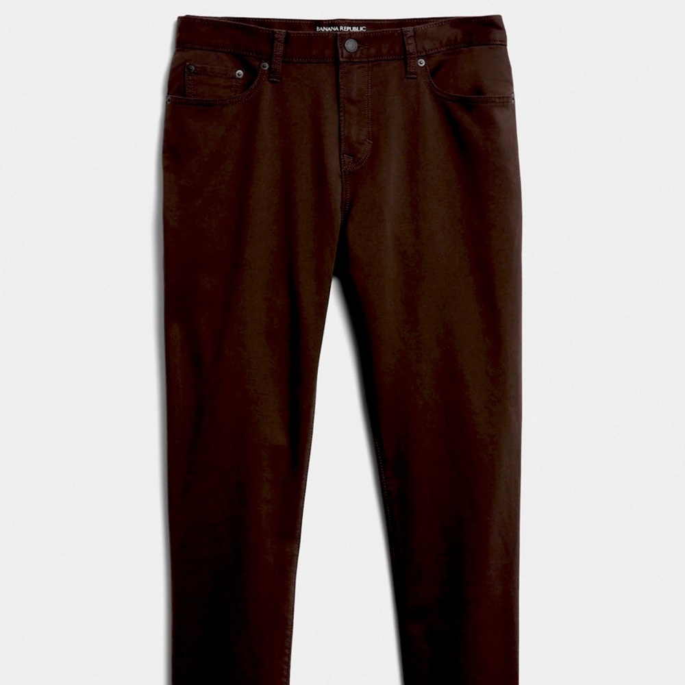 Banana Republic Men’s Athletic-fit Travel Jean - size 33x30 - color: eggplant